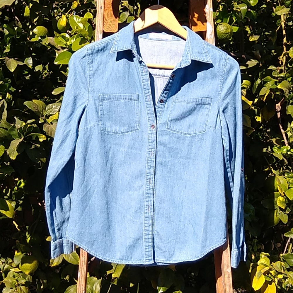 Classic Light Blue Denim Button-Down Shirt - Women